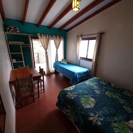 Hostal Vieroto Ханга Роа Екстериор снимка