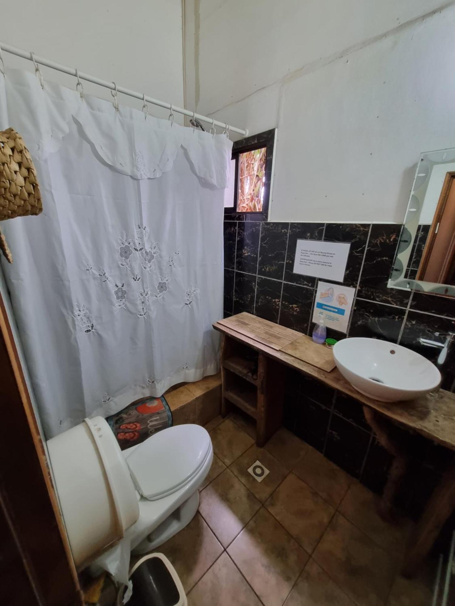 Hostal Vieroto Ханга Роа Екстериор снимка